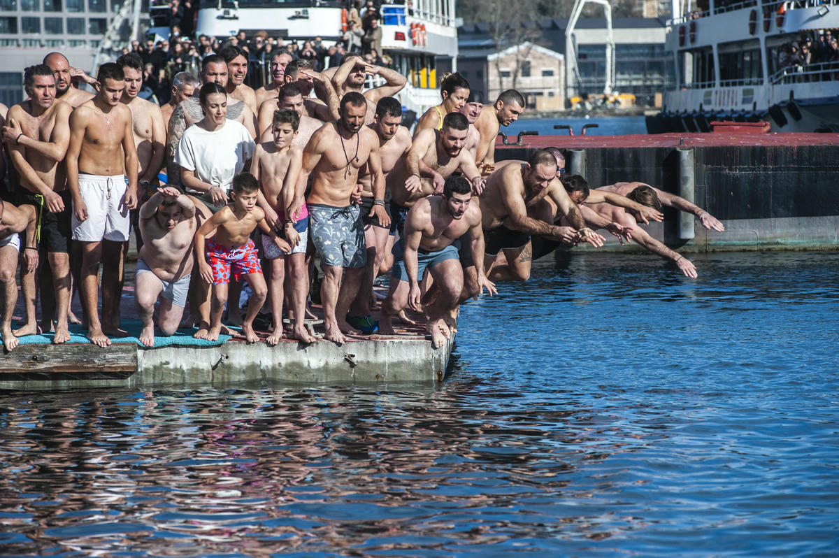 Սուրբ Ծնունդ եւ Ջրօրհնէք